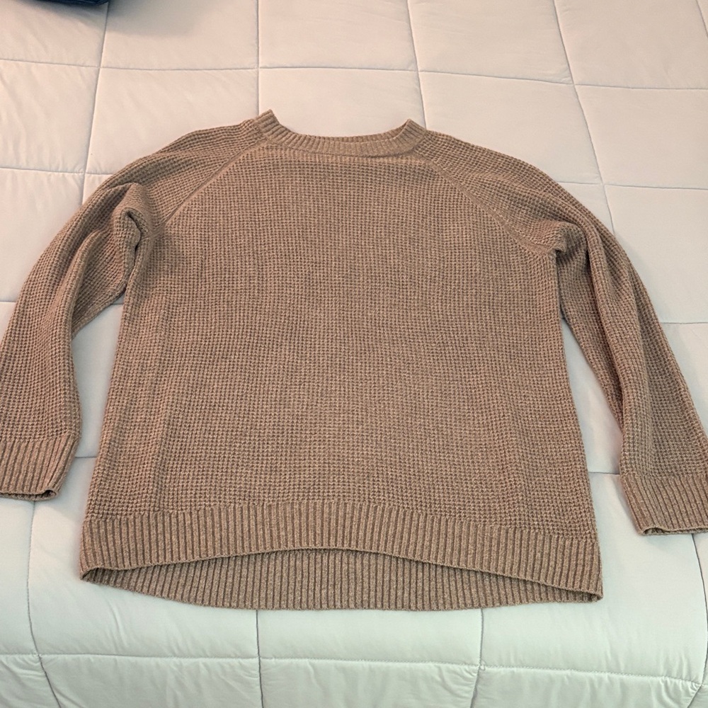 Old Navy Women's Tan Crew Neck Sweater Excellent Condition- Large Tall